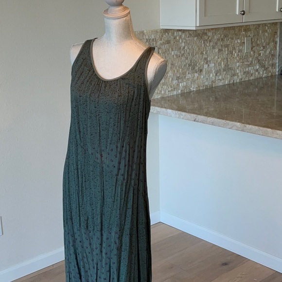 Ella Moss Maxi Dress Forest Green Floral pattern, Cross back - Picture 7 of 8